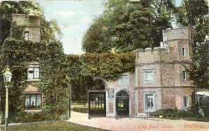 Cassiobury Gates 1902